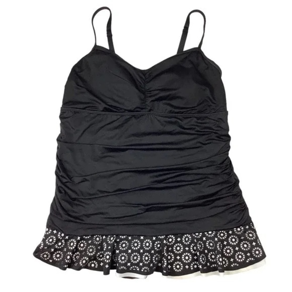 Women’s one piece skirted bathing suit size 18/20